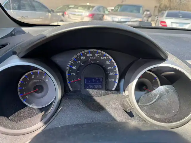 2013 Honda Fit LX - Photo 11