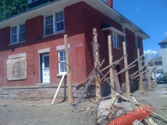 WORK WANTED IN FLOORING FRAMING DRYWALL PAINTING STONE WORK - Photo 7