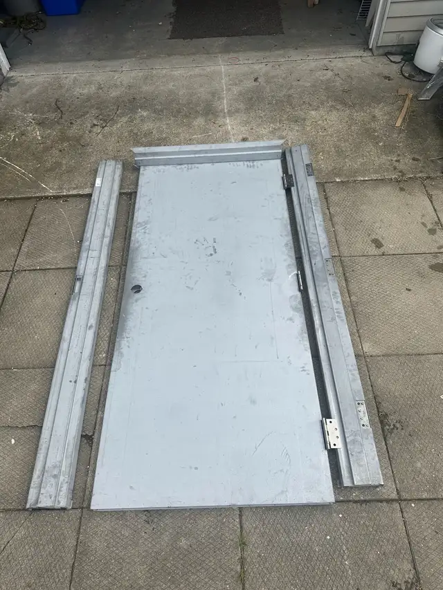 steel door commercial