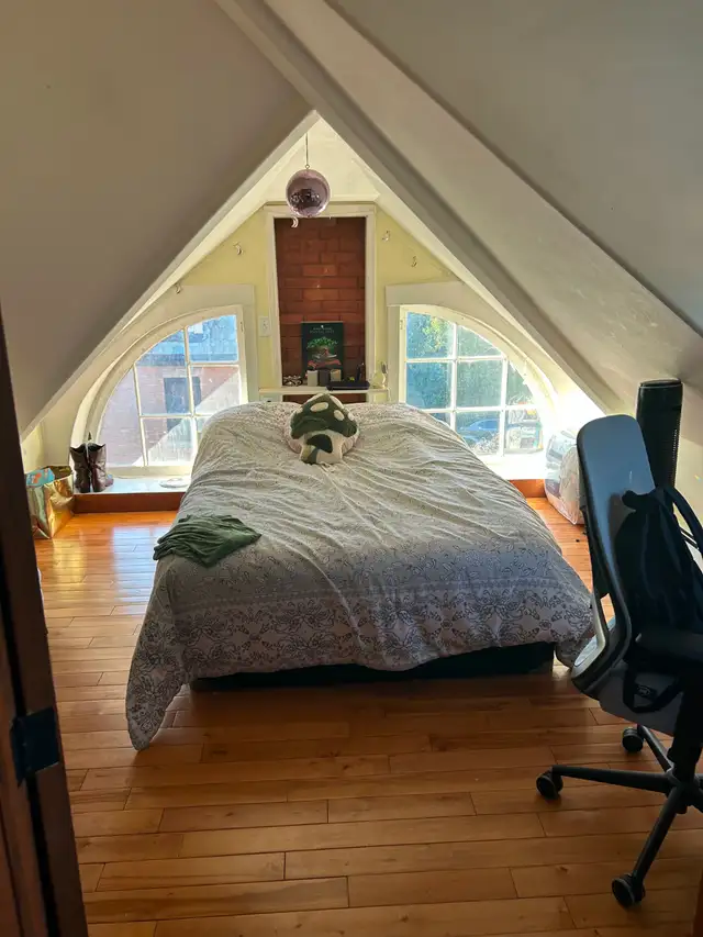 3 Bedroom Student Home - 2 Minute Walk to Campus! All Inclusive! - Photo 4