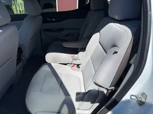 2021 GMC Acadia SLE AWD - Photo 7