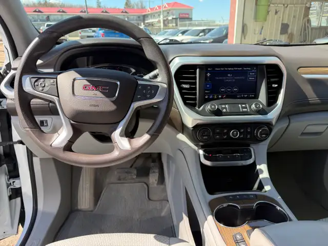 2021 GMC Acadia SLE AWD - Photo 10