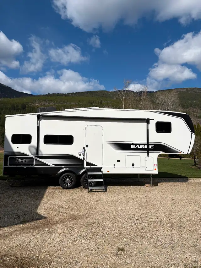 2025 Jayco Eagle 5th Wheel