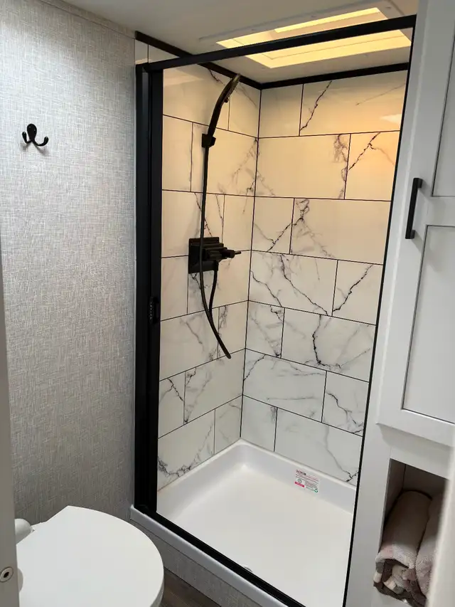 2025 Jayco Eagle 5th Wheel - Photo 5