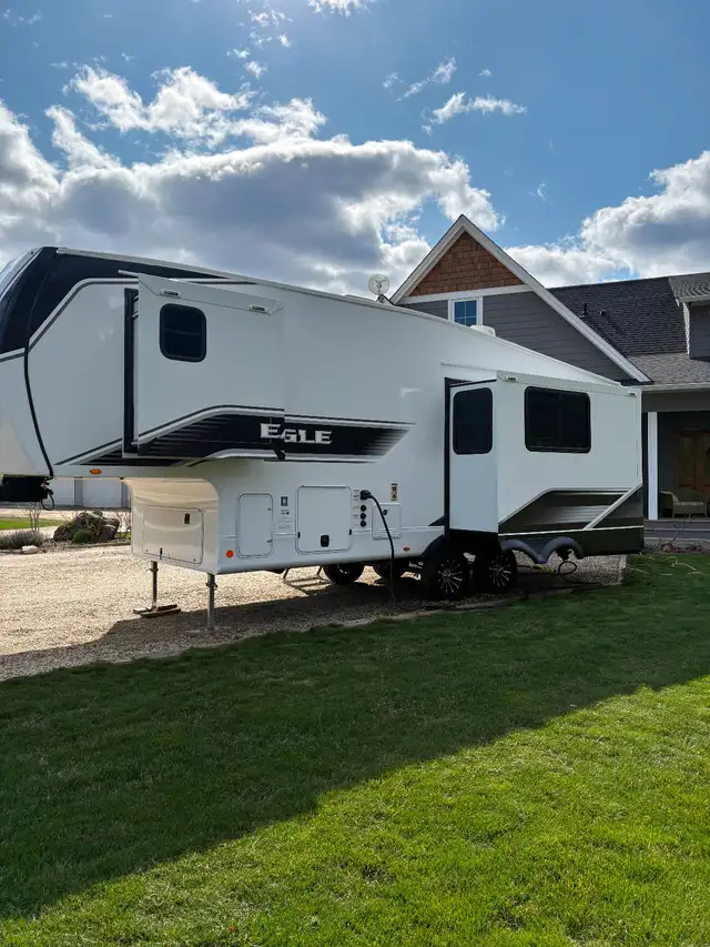 2025 Jayco Eagle 5th Wheel - Photo 7