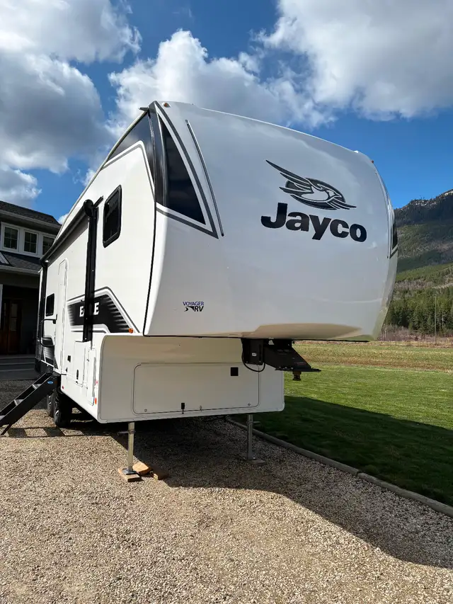 2025 Jayco Eagle 5th Wheel - Photo 10
