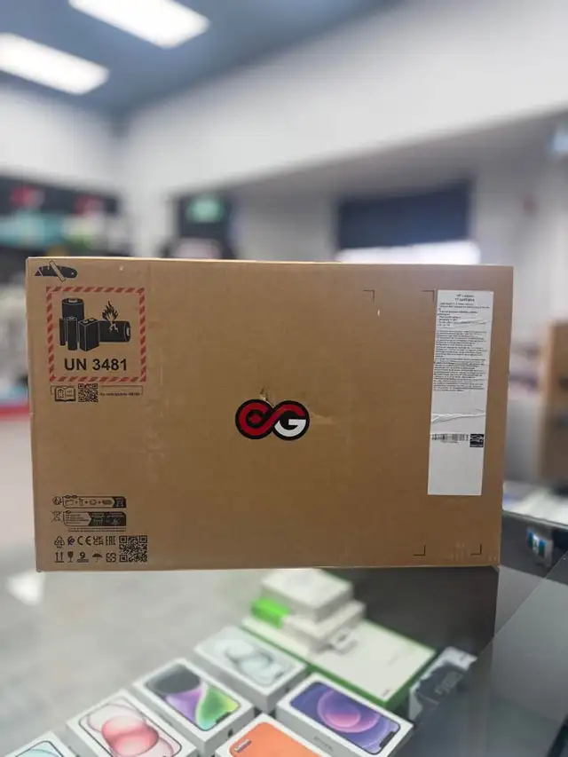 HP Laptop 17" Ryzen 3 8GB DDR5 512GB SSD Windows 11 Brand New