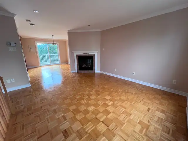 Magnifique condo 4 1/2 en plein coeur de Laval - Photo 4