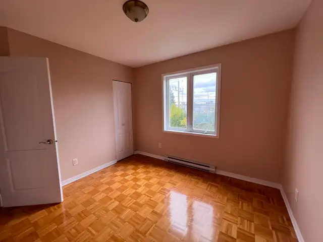 Magnifique condo 4 1/2 en plein coeur de Laval - Photo 8