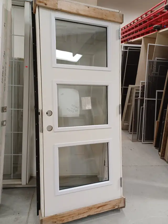 Prehung Entry Door- 32'' - Photo 2