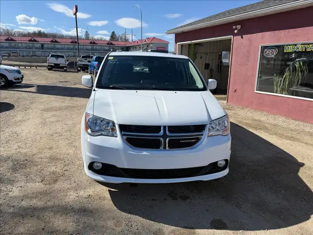 2018 Dodge Grand Caravan Crew DVD, PWR SLIDERS, ONLY 158K - Photo 2