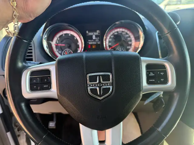 2018 Dodge Grand Caravan Crew DVD, PWR SLIDERS, ONLY 158K - Photo 18