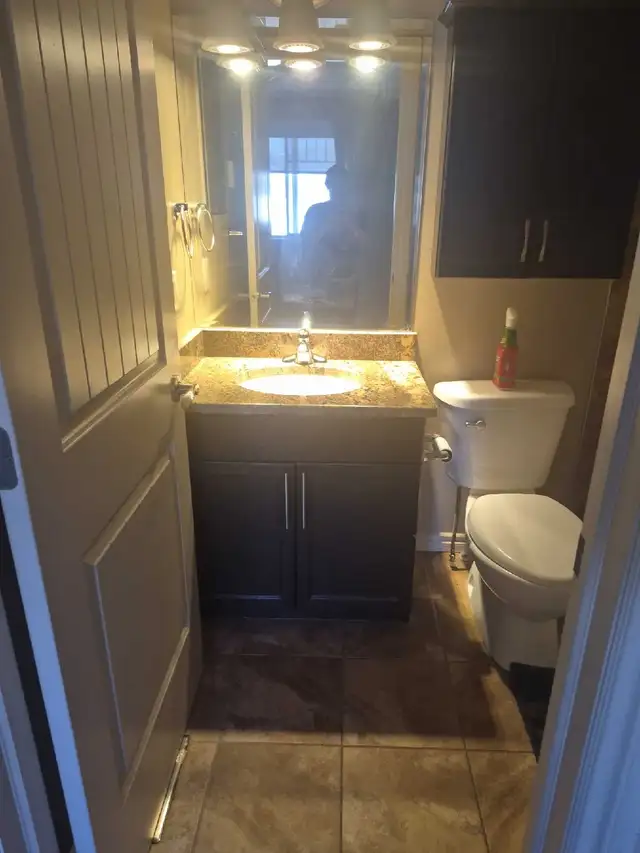 Room For Rent - Photo 4