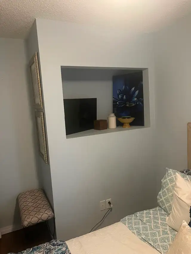 Room for rent in beautiful home available May 1st. - Photo 7