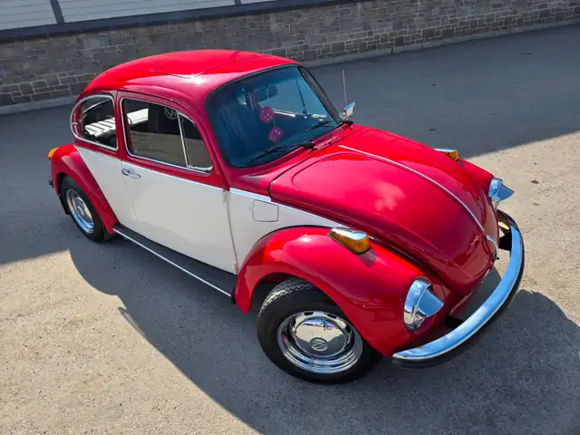 1975 Volkswagen Super Beetle Fully Restored ! Manuelle ! - Photo 12