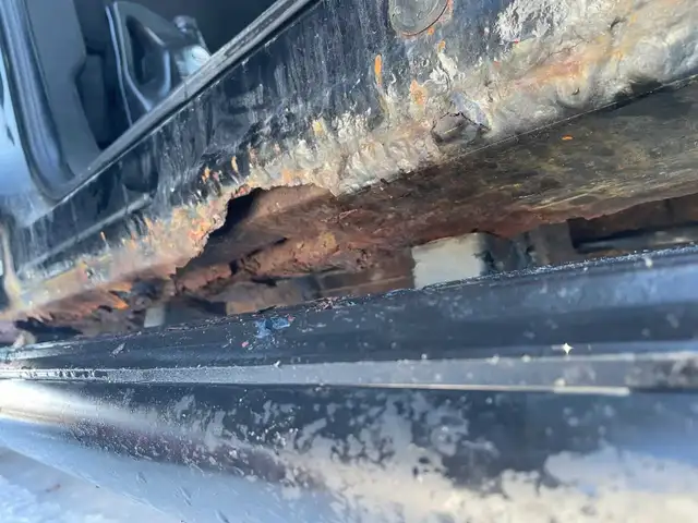 2011 GMC Sierra 1500 4x4 - Photo 6