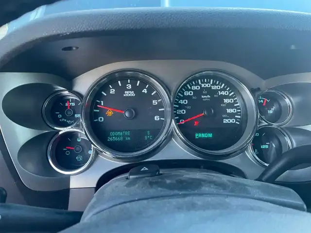 2011 GMC Sierra 1500 4x4 - Photo 9