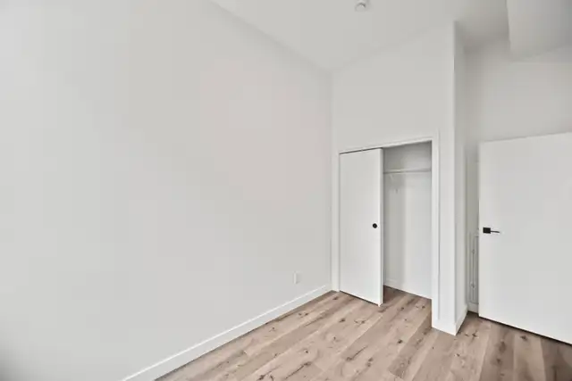 1 Bedroom Available For Rent! Located In The Heart Of Downtown! - Photo 6