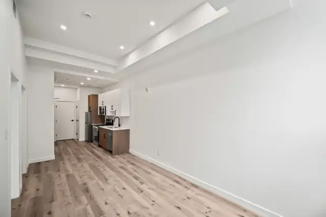 1 Bedroom Available For Rent! Located In The Heart Of Downtown! - Photo 8