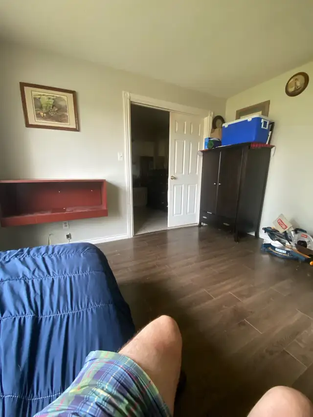 Main floor bdrm - Photo 3