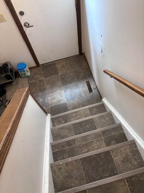 Varsity View 3 bed main floor suite-Walking distance to U of S - Photo 9