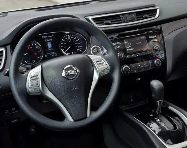 2016 Nissan Rogue SV - Photo 10