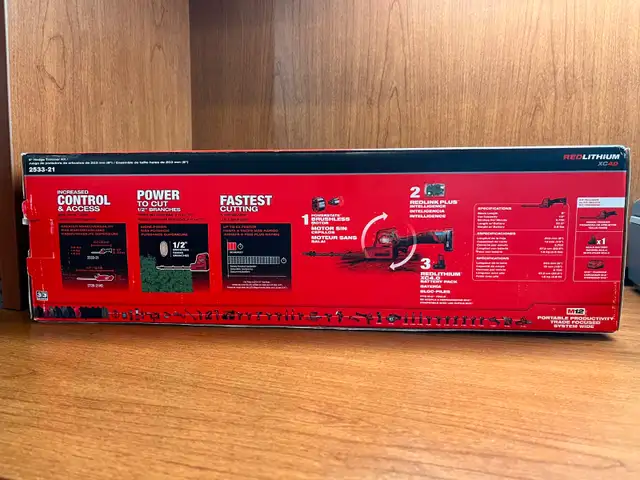 MILWAUKEE  M12  FUEL  8'  BLADE  HEDGE  TRIMMER  KIT - Photo 2