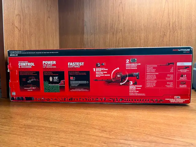MILWAUKEE  M12  FUEL  8'  BLADE  HEDGE  TRIMMER  KIT - Photo 6