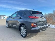 2020 Hyundai Kona Luxury - Photo 2