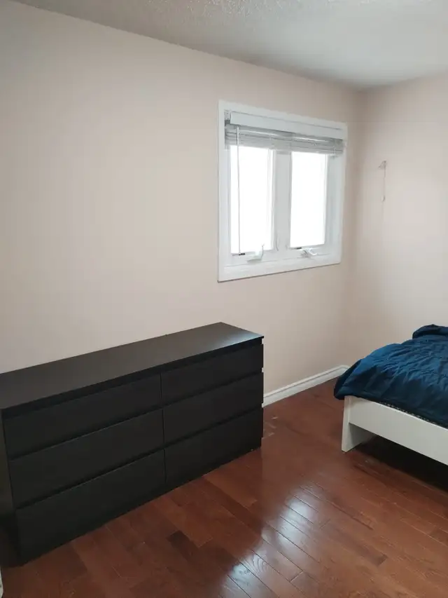 A Room For Rent Yonge/Highway 7 $750 - Photo 3