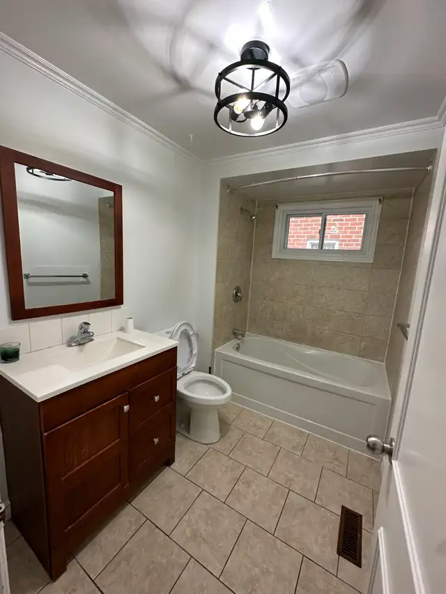 A Room For Rent Yonge/Highway 7 $750 - Photo 4