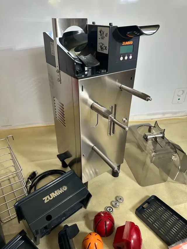 Citrus Juicer Zummo commercial - Photo 5