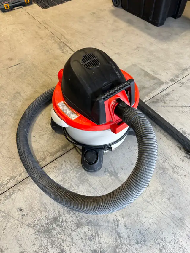 Ridgid Wet/Dry Shop Vac - Photo 5