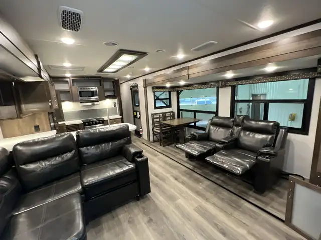 2019  Open Range 324RES,LUXURIOUS, SPACIOUS, COUPLES UNIT - Photo 5