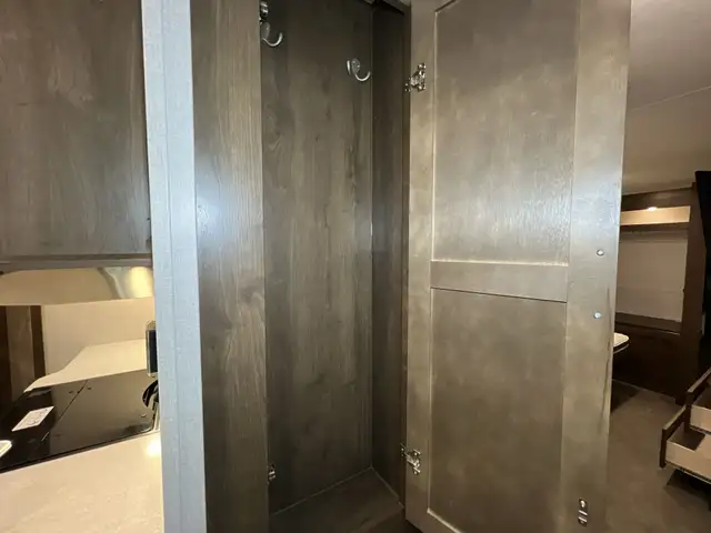 2019  Open Range 324RES,LUXURIOUS, SPACIOUS, COUPLES UNIT - Photo 22