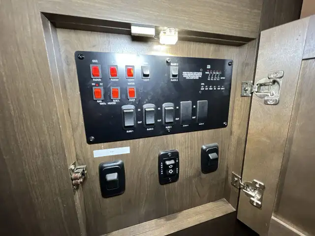 2019  Open Range 324RES,LUXURIOUS, SPACIOUS, COUPLES UNIT - Photo 23