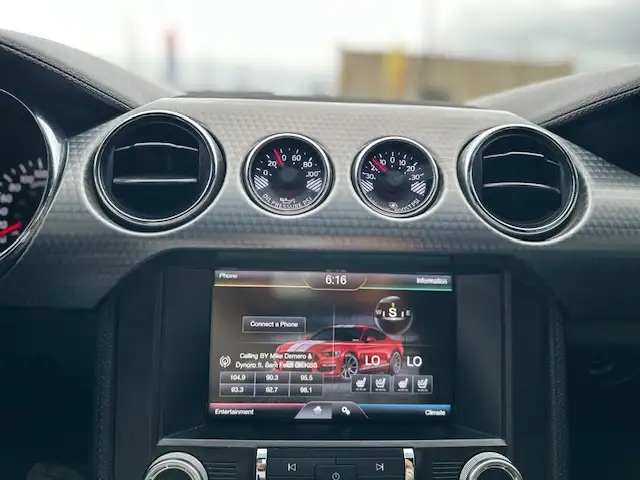 2015 FORD MUSTANG FASTBACK COUPE – 2.3L ECOBOOST – ACCIDENT FREE - Photo 17