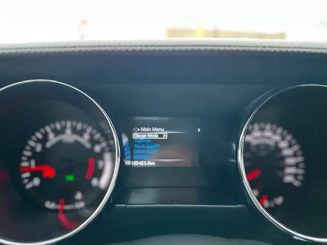 2015 FORD MUSTANG FASTBACK COUPE – 2.3L ECOBOOST – ACCIDENT FREE - Photo 22