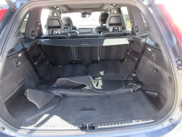 2021 Volvo XC90 Recharge T8 AWD, RENT for as low as $50 per day. - Photo 12