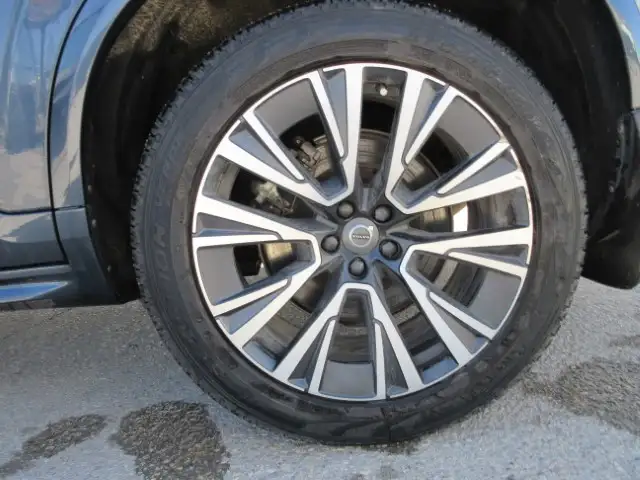 2021 Volvo XC90 Recharge T8 AWD, RENT for as low as $50 per day. - Photo 20