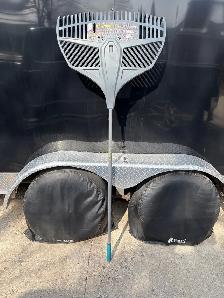 27" Yardworks Leaf Rake