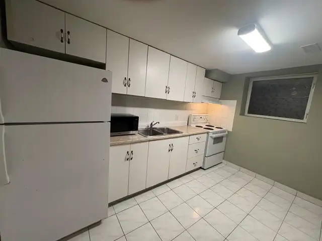 Basement For Rent - Photo 5