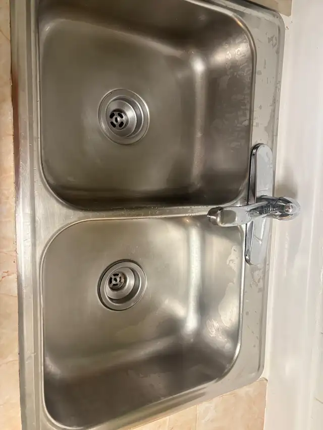 Basement For Rent - Photo 9