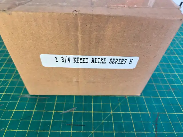 1-3/4 Inch Padlocks Keyed Alike x 12 Units - Photo 3