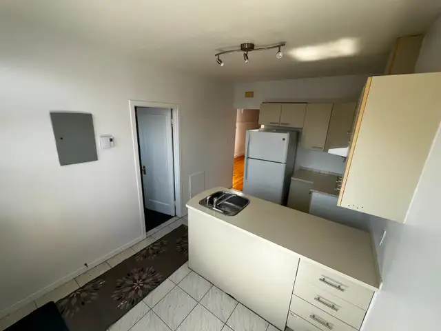 4 ½ à louer dans Ahuntsic (métro Crémazie) Disponible maintenant - Photo 7