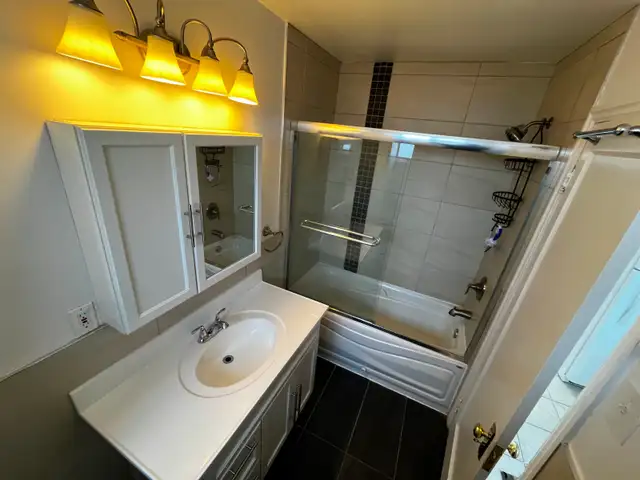 4 ½ à louer dans Ahuntsic (métro Crémazie) Disponible maintenant - Photo 8