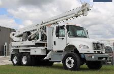 2020 Freightliner M2-106 Altec HD-35 22' PD Digger Derrick