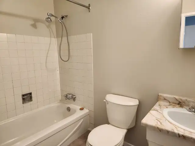 Sunvalley Court #37 - Photo 8