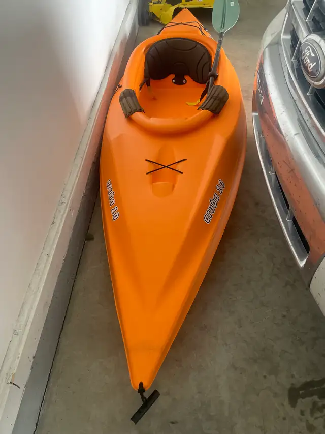 KAYAK - New Condition Hardly Used With Paddle - Photo 2