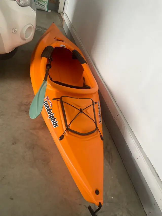 KAYAK - New Condition Hardly Used With Paddle - Photo 3